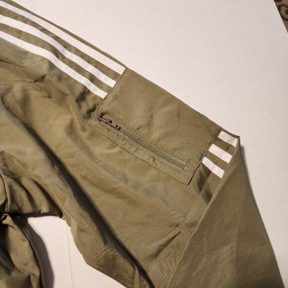 Adidas Bomber wind jacket size M men olive green - Picture 10 of 11